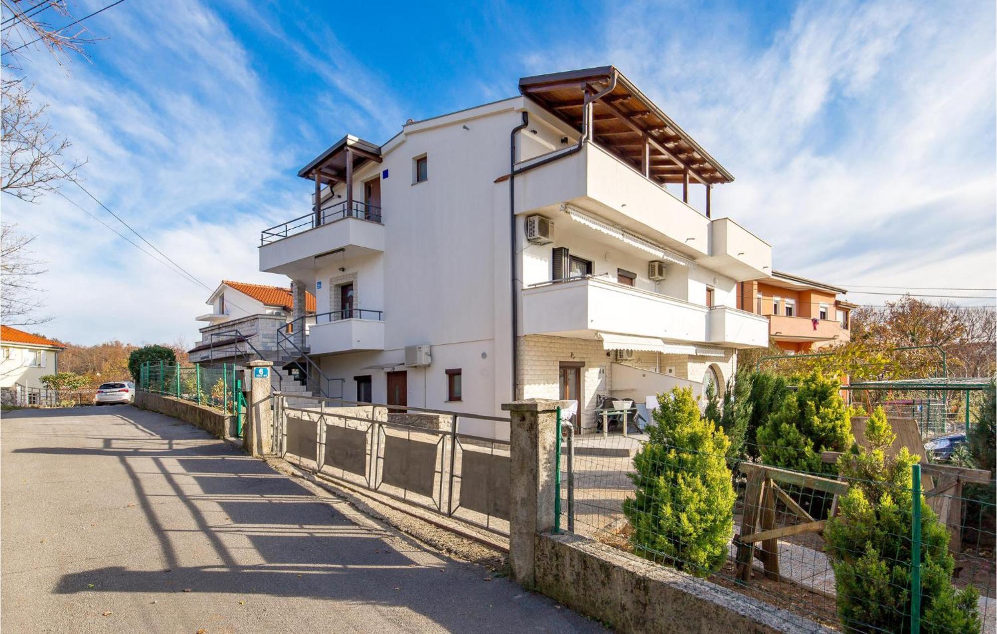 Gorgeous Apartment In Rijeka With Kitchen מראה חיצוני תמונה